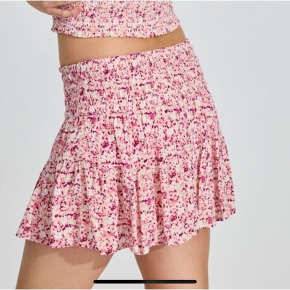 Garage, pink flowered, mini shirt, size medium, but feels like a small - Picture 4 of 5